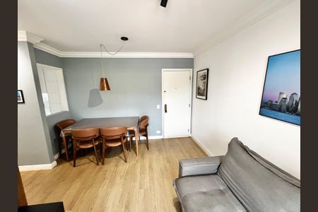 Apartamento à venda com 57m², 2 quartos e 1 vagaSala