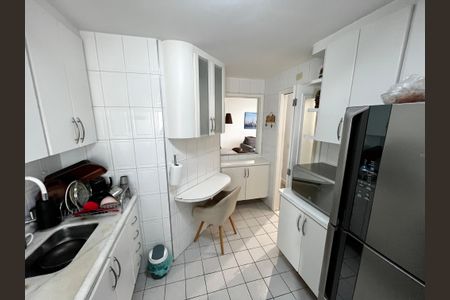 Apartamento à venda com 57m², 2 quartos e 1 vagaCozinha