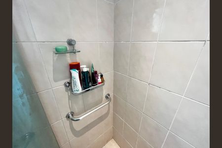 Apartamento à venda com 57m², 2 quartos e 1 vagaBanheiro Social