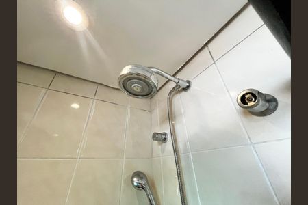 Apartamento à venda com 57m², 2 quartos e 1 vagaBanheiro Social