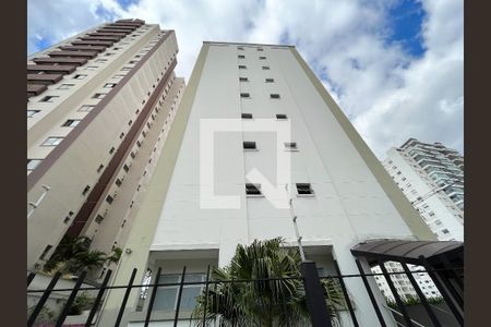 Apartamento à venda com 67m², 2 quartos e 2 vagasFachada
