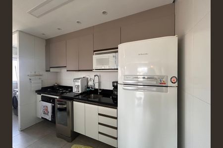 Apartamento para alugar com 72m², 2 quartos e 2 vagasCozinha