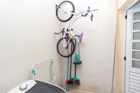 Casa de condomínio à venda com 66m², 2 quartos e 1 vaga Casa de condomínio à venda com 66m², 2 quartos e 1 vagaÁrea de Serviço