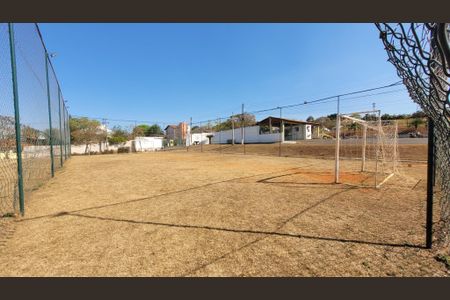 Apartamento à venda com 84m², 3 quartos e 2 vagas Apartamento à venda com 84m², 3 quartos e 2 vagasÁrea comum - Campo de Futebol