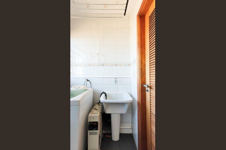 Apartamento à venda com 84m², 3 quartos e 2 vagas Apartamento à venda com 84m², 3 quartos e 2 vagasÁrea de Serviço