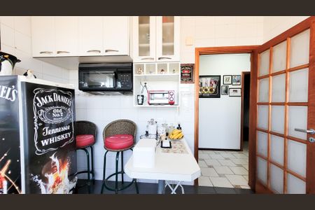 Apartamento à venda com 84m², 3 quartos e 2 vagas Apartamento à venda com 84m², 3 quartos e 2 vagasCozinha