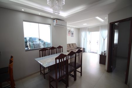 Sala de casa para alugar com 2 quartos, 246m² em Eldorado, Contagem