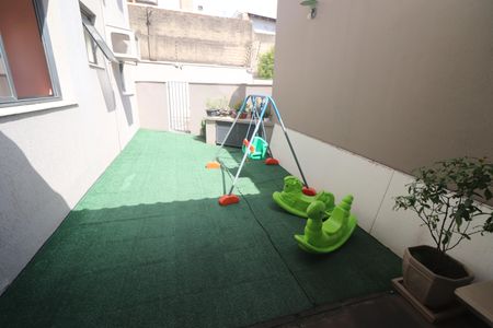 Apartamento à venda com 90m², 2 quartos e 1 vagaÁrea comum