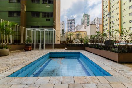 Apartamento à venda com 27m², 1 quarto e sem vagaÁrea comum - Piscina