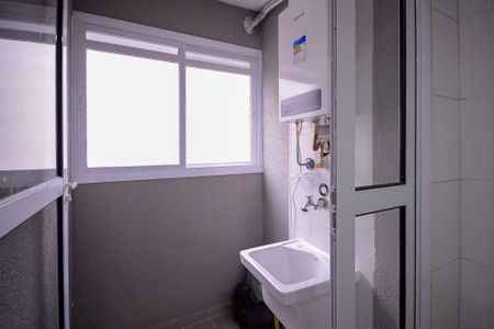 Apartamento para alugar com 38m², 2 quartos e sem vagaÁrea de Serviço