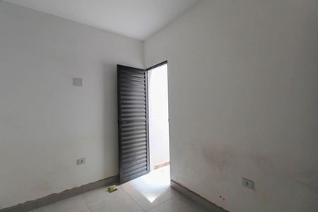 Quarto de apartamento para alugar com 1 quarto, 30m² em Vila Paulo Silas, São Paulo