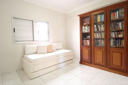 Apartamento para alugar com 120m², 3 quartos e 2 vagasQuarto 2