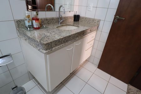 Apartamento para alugar com 120m², 3 quartos e 2 vagasBanheiro da Suíte