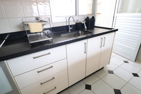 Apartamento para alugar com 120m², 3 quartos e 2 vagasCozinha