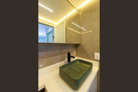 Apartamento para alugar com 41m², 2 quartos e sem vagaBanheiro