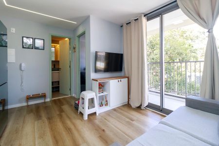 Sala de apartamento para alugar com 2 quartos, 41m² em Santo Amaro, São Paulo