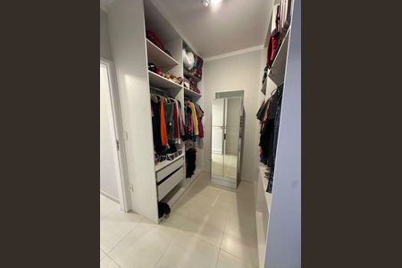 Casa à venda com 125m², 3 quartos e 2 vagasCloset