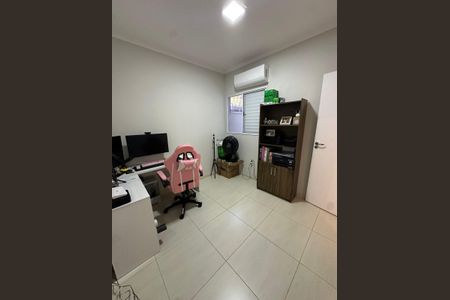 Casa à venda com 125m², 3 quartos e 2 vagasQuarto 3