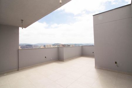 Apartamento à venda com 125m², 3 quartos e 2 vagasVaranda / cobertura