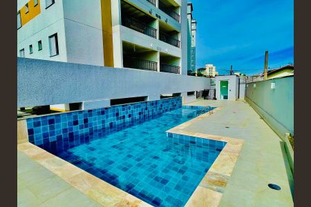 Apartamento à venda com 64m², 2 quartos e 2 vagasÁrea comum - Piscina
