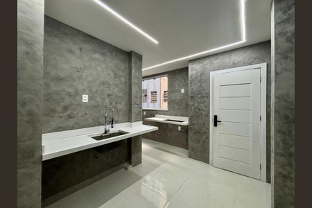 Apartamento à venda com 120m², 3 quartos e sem vaga Apartamento à venda com 120m², 3 quartos e sem vagaCozinha