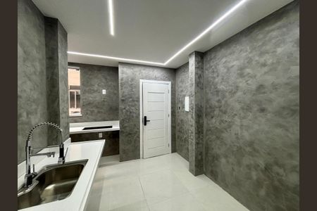 Apartamento à venda com 120m², 3 quartos e sem vaga Apartamento à venda com 120m², 3 quartos e sem vagaCozinha