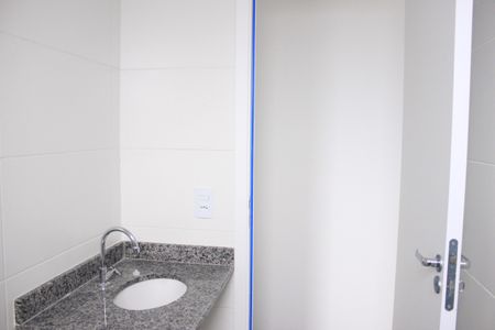 Apartamento à venda com 64m², 2 quartos e 2 vagasBanheiro da Suíte