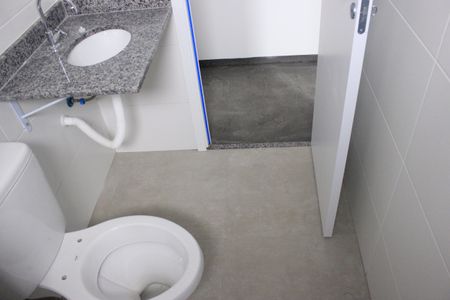 Apartamento à venda com 64m², 2 quartos e 2 vagasBanheiro da Suíte