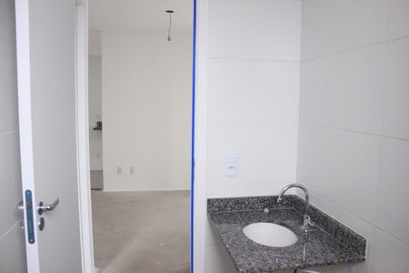 Apartamento à venda com 64m², 2 quartos e 2 vagasBanheiro social
