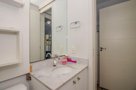 Apartamento à venda com 67m², 3 quartos e 1 vagaBanheiro Social