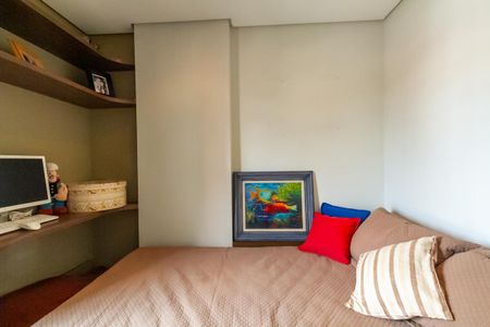 Apartamento à venda com 151m², 2 quartos e 2 vagas Apartamento à venda com 151m², 2 quartos e 2 vagasQuarto