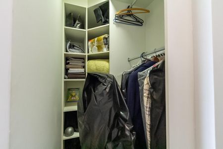 Apartamento à venda com 151m², 2 quartos e 2 vagas Apartamento à venda com 151m², 2 quartos e 2 vagasQuarto