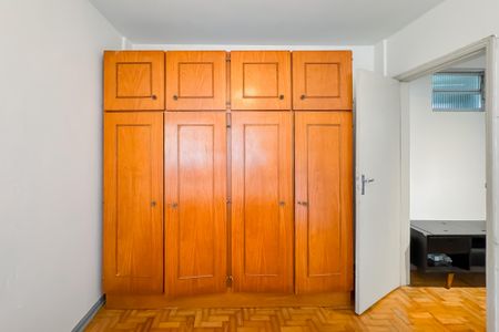 Apartamento para alugar com 50m², 2 quartos e sem vagaQuarto 2 - Armários