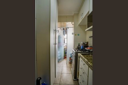 Apartamento à venda com 54m², 2 quartos e 1 vaga Apartamento à venda com 54m², 2 quartos e 1 vagaCozinha e Área de Serviço