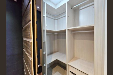 Apartamento à venda com 38m², 1 quarto e 1 vaga Apartamento à venda com 38m², 1 quarto e 1 vagaCloset