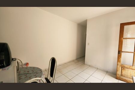 Casa à venda com 94m², 3 quartos e sem vaga Casa à venda com 94m², 3 quartos e sem vagaCozinha