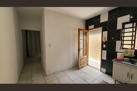 Casa à venda com 94m², 3 quartos e sem vaga Casa à venda com 94m², 3 quartos e sem vagaCozinha
