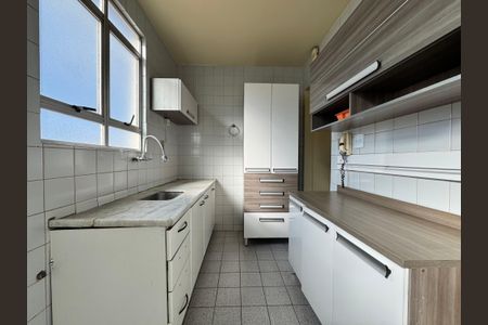 Apartamento à venda com 180m², 3 quartos e 2 vagasCozinha
