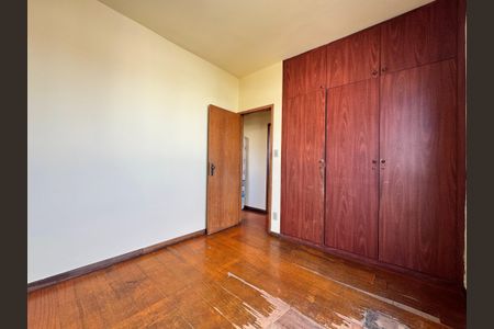 Quarto 2 de apartamento à venda com 3 quartos, 180m² em Jardim America, Belo Horizonte