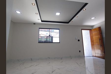 Casa à venda com 80m², 2 quartos e 2 vagas Casa à venda com 80m², 2 quartos e 2 vagasSala/Cozinha