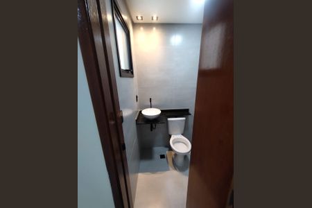 Banheiro do Quarto 2 de casa à venda com 2 quartos, 80m² em Parque das Nações, Santo André