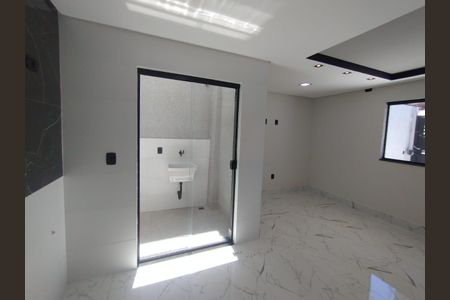 Casa à venda com 80m², 2 quartos e 2 vagas Casa à venda com 80m², 2 quartos e 2 vagasSala/Cozinha
