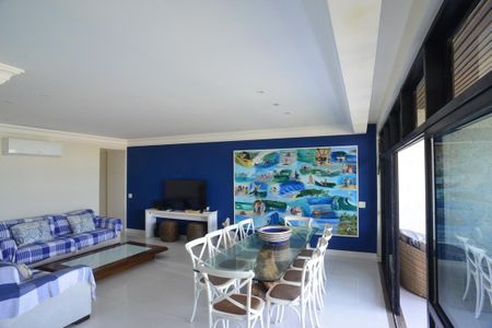 Sala de apartamento para alugar com 5 quartos, 200m² em Barra da Tijuca, Rio de Janeiro