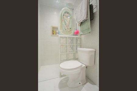 Apartamento à venda com 160m², 5 quartos e 4 vagasBanheiro da Suíte 1