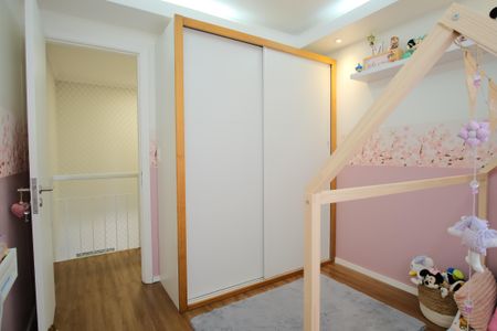 Apartamento à venda com 160m², 5 quartos e 4 vagasQuarto 2