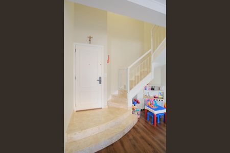 Apartamento à venda com 160m², 5 quartos e 4 vagasEscada