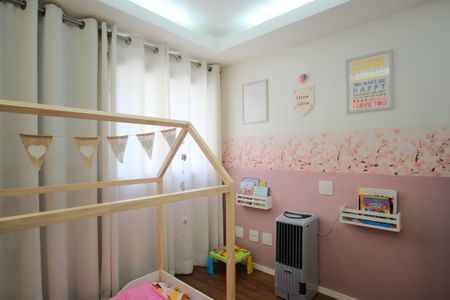 Apartamento à venda com 160m², 5 quartos e 4 vagasQuarto 2