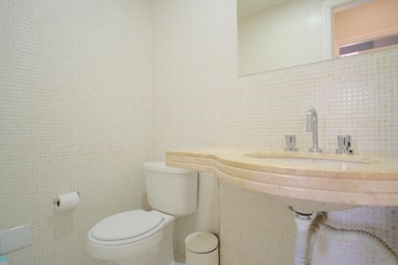 Apartamento à venda com 160m², 5 quartos e 4 vagasLavabo 2