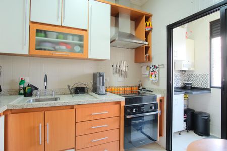Apartamento à venda com 160m², 5 quartos e 4 vagasCozinha