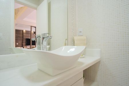 Apartamento à venda com 160m², 5 quartos e 4 vagasLavabo 1